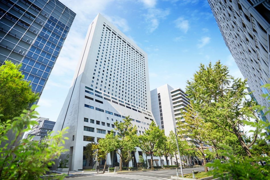 【ホテル日航大阪】男性ゲスト用トイレ個室にサニタリーボックス導入について | 株式会社オークラ ニッコー ホテルマネジメントのプレスリリース
