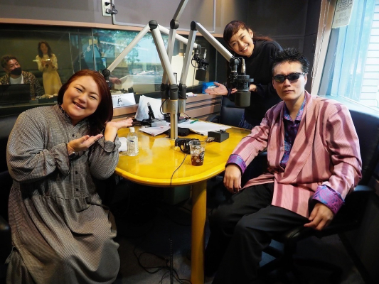 GODとSIZUKUがFM FUJIの生放送「Bein'BAD」にゲスト出演。SIZUKUはブロンドヘアでイメチェン登場！ | 株式会社ゴッドワールドエンターテインメントのプレスリリース