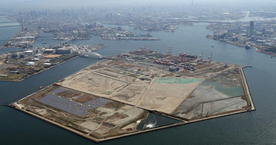 万博会場への来場ルート、12航路検討　USJなど結ぶ - 日本経済新聞