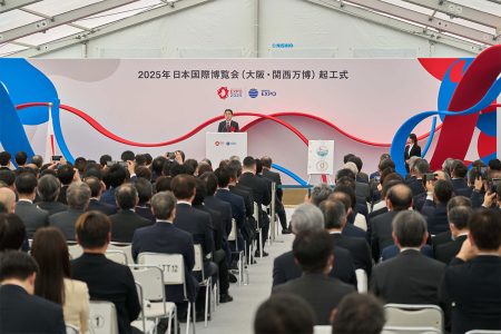 大阪万博「『残業規制』適用しないで！」超法規的措置を政府に要請で「ブラック万博」の声…みずから決めた調達ルールでは「長時間労働」禁止の大矛盾 | Smart FLASH/スマフラ[光文社週刊誌]