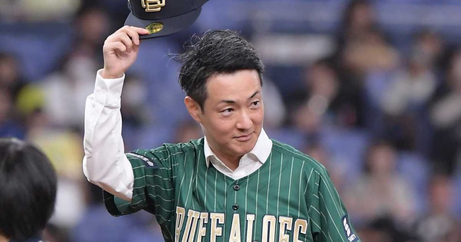 大阪・横山英幸市長が特別始球式　阪神とオリックスの日本シリーズを期待「関西人からしたらたまらないゲーム」 - サンスポ