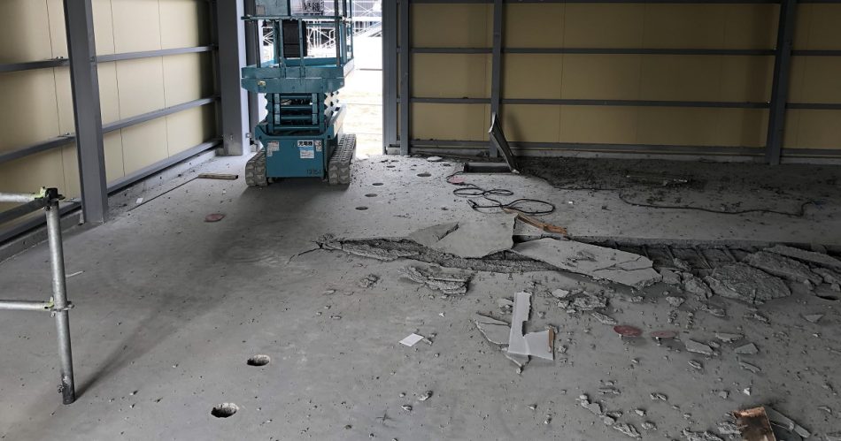 万博会場の爆発事故、溶接の火花が廃棄物由来のメタンガスに引火か | 日経クロステック（xTECH）