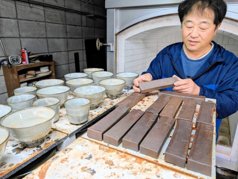 大阪・関西万博のパビリオン、丹波焼が彩り　陶製パーツ、窯元50軒で分担「アピールの場に」|丹波|神戸新聞NEXT