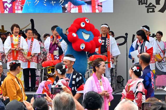 東北絆まつり「来年は関西万博で披露」　閉祭式にミャクミャク、会場沸く｜秋田魁新報電子版