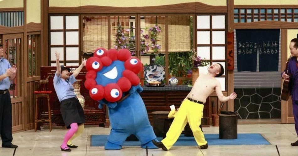 ＥＸＰＯ２０２５大阪・関西：ミャクミャク、ギャグお披露目　万博はするけど…乳首ドリルすな　吉本新喜劇で来場呼びかけ | 毎日新聞