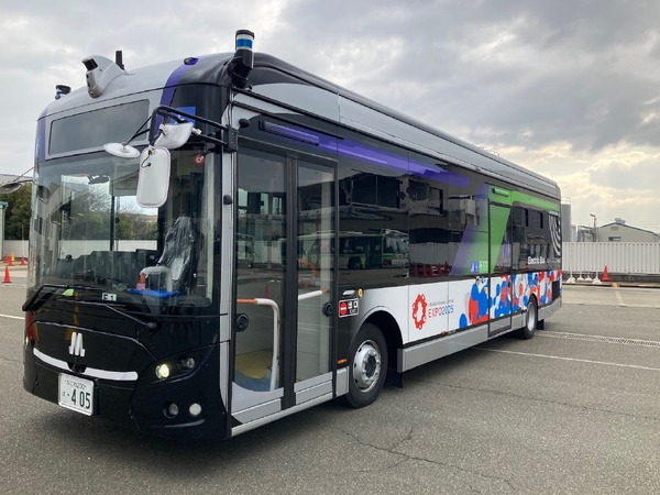 自動運転を特殊塗料で安定化---大阪・関西万博 1枚目の写真・画像 | レスポンス（Response.jp）