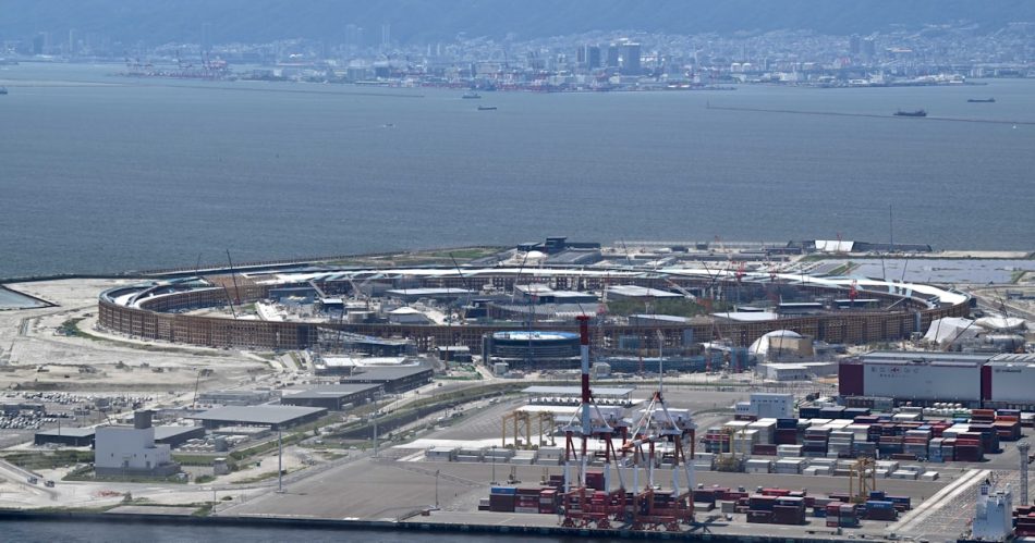 大阪万博予定地・夢洲の高架橋､8月供用　工事車両アクセス改善 - 日本経済新聞