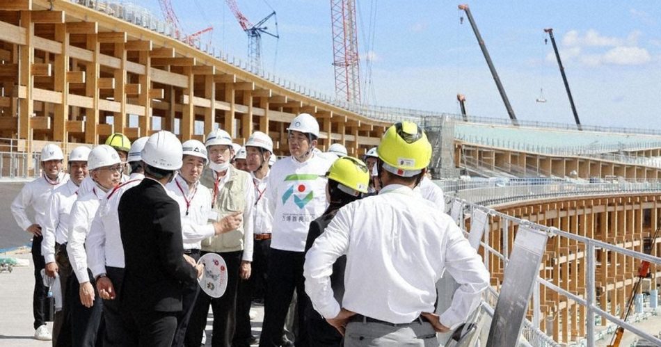 リング工事、進捗に感嘆　首長ら万博会場を視察　／大阪 | 毎日新聞