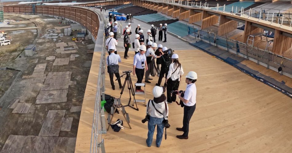 大阪万博、会場整備大詰めに　海外館なお8カ国が未着工 - 日本経済新聞