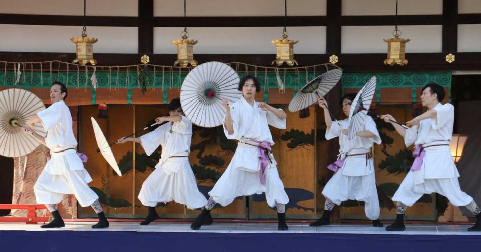 ダンスカンパニー「DAZZLE」も登場 北野天満宮で万博のプレ・オープニング - 産経ニュース