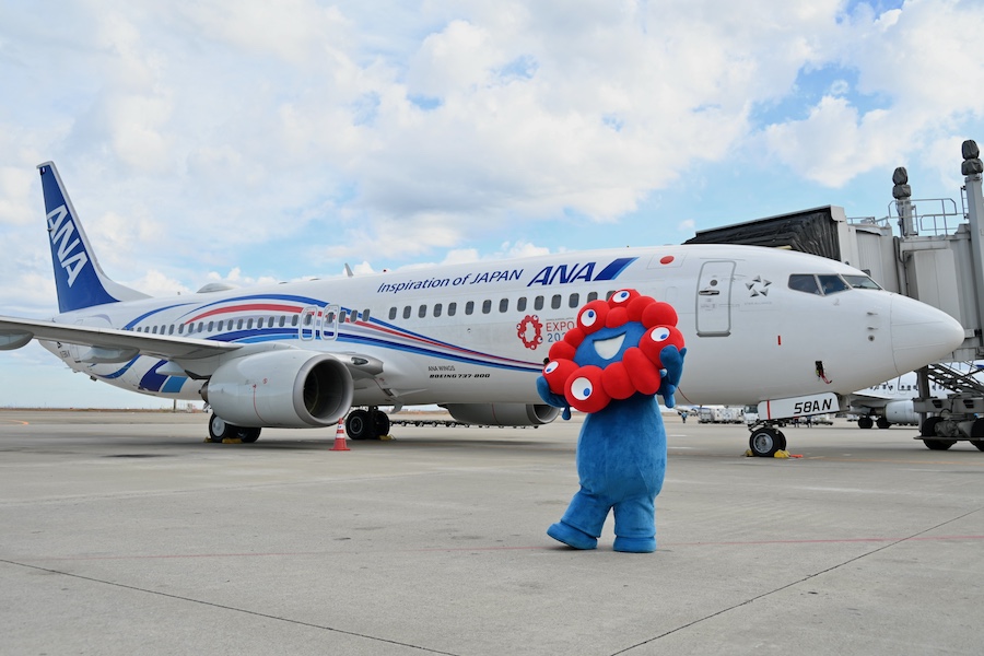ANA、万博記念「EXPO2025 ANA JET」就航　初便の乗客に“アクアフレッシュ” - TRAICY（トライシー）