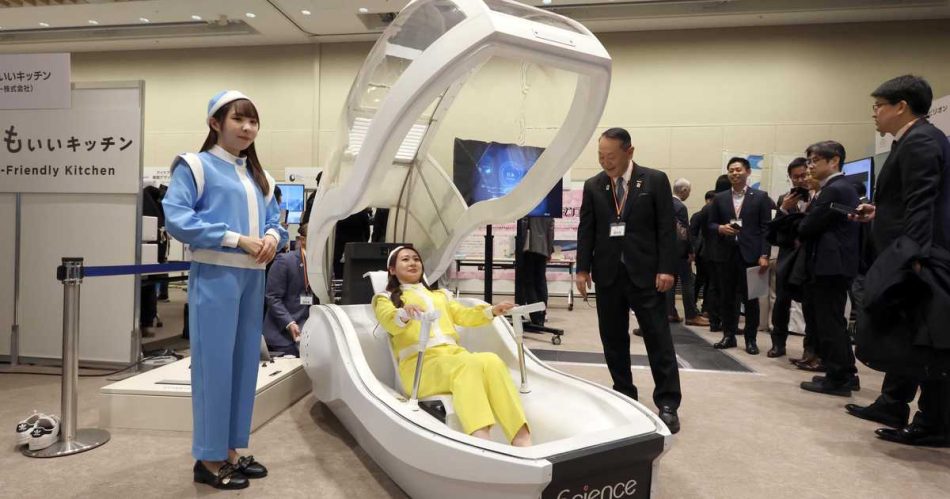 「人間洗濯機」の次世代機が登場　万博大阪パビリオンの展示コンテンツお披露目 - 産経ニュース