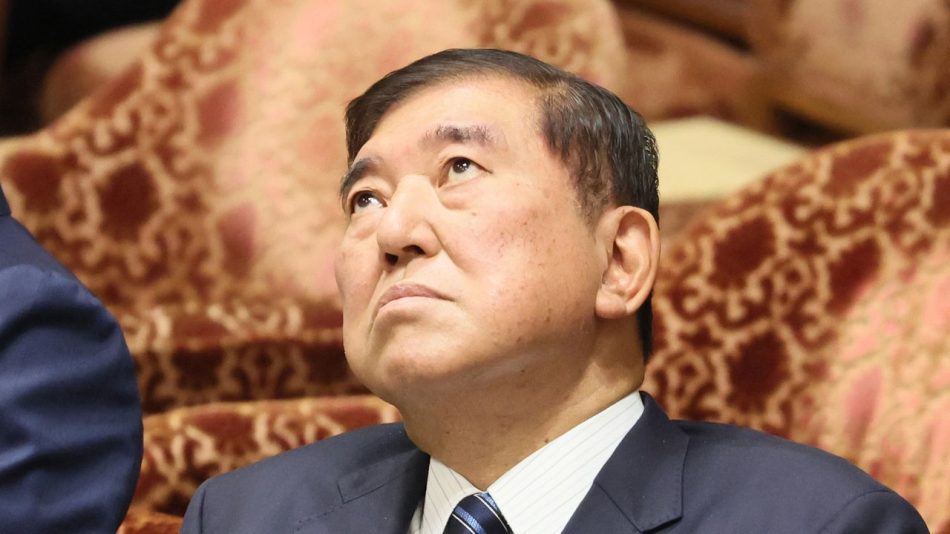 2024年の出来事を武田砂鉄が振り返る「とにかく逃げる、逃げる、逃げる」──「裏金問題」「袴田事件」「大阪・関西万博」「マイナンバーカード」ほか | GQ JAPAN
