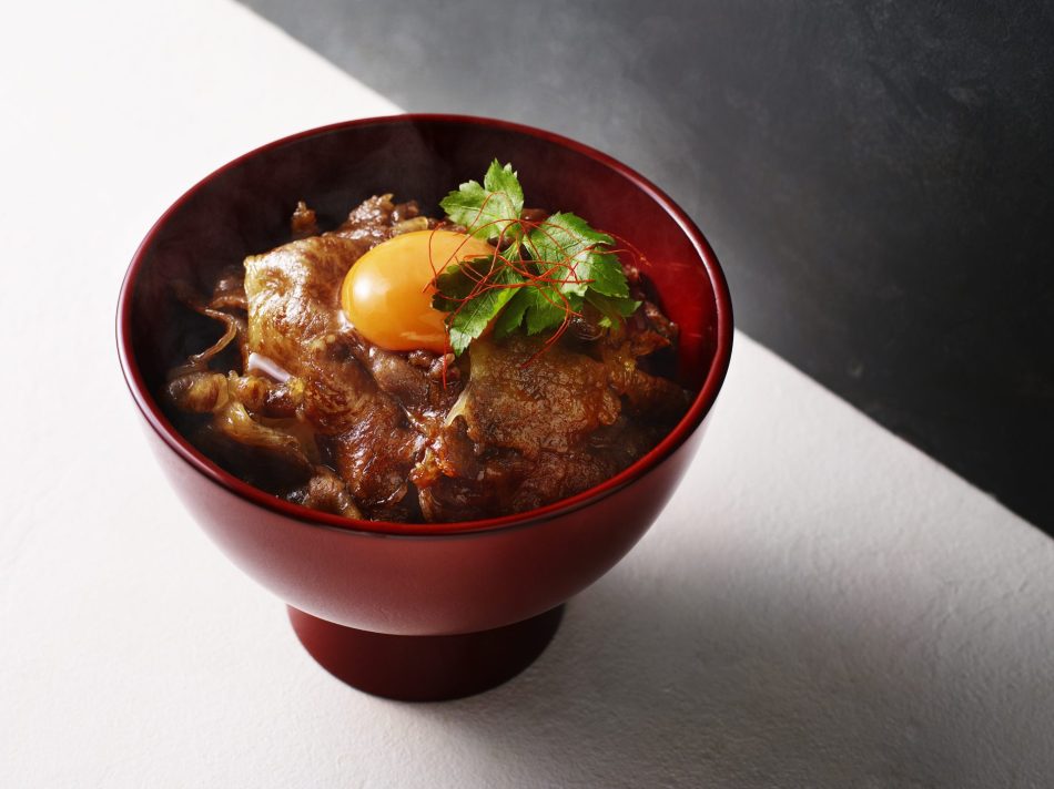 「究極のえきそば」まねき食品、大阪・関西万博出展“神戸ビーフすき焼き風”のプレミア感を姫路から | ラジトピ ラジオ関西トピックス