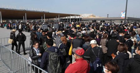 「どんだけ並ばせるねん！」　並ばない万博のはずが…入場まで1時間半　テストラン2日目 - 産経ニュース