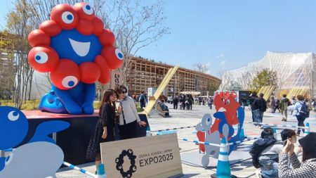 「まず“ミャク”ってから」「大屋根リング、人多すぎ」大阪・関西万博、3日間10万人“テストラン”（ラジトピ　ラジオ関西トピックス） - Yahoo!ニュース