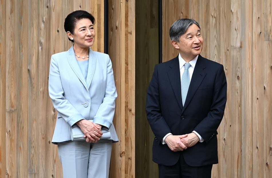 【皇后雅子さま】大阪・関西万博で見せられた３種３様のTPOファッション | キャサリン妃ほかプリンセスにみるエレガンス　英国のロイヤルファッション | mi-mollet（ミモレ） | 明日の私へ、小さな一歩！（1/3）