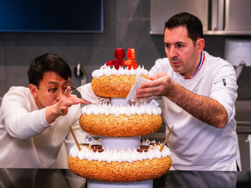 グミベアが躍る「ロボケーキ」大阪・関西万博スイス館で展示 - SWI swissinfo.ch