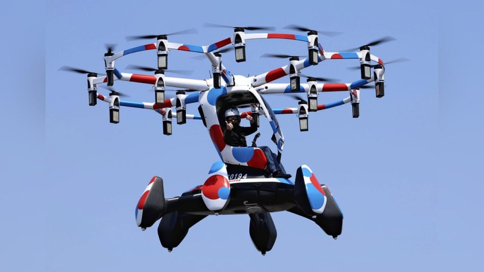 大阪万博:万博「空飛ぶクルマ」、２７日の飛行中止…前日にモーターのカバー２個落下 : 読売新聞