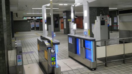 万博の「前と外」にパナソニックの顔認証　大林組が現場管理、大阪メトロが改札で採用 | 日経クロステック（xTECH）