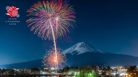 大阪・関西万博、月替わりで花火大会を開催。大阪湾から観覧できる「花火クルーズ」チケットも販売 - トラベル Watch