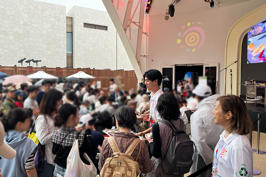 太っ腹！万博のオーストラリアパビリオン、無料配布に人だかり » Lmaga.jp