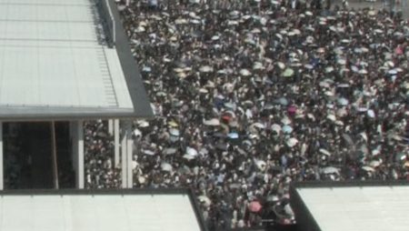 【速報】大阪・関西万博　GW明け週末5月10日（土）の来場者は12.4万人　一般来場者は10.3万人　これまでの最多は開幕日の約14万人（MBSニュース） - Yahoo!ニュース