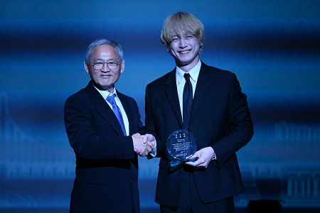 坂口健太郎、万博に金髪×黒スーツで登場…韓国観光名誉広報大使に » Lmaga.jp