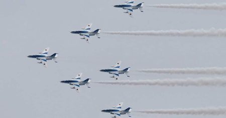 ブルーインパルスの展示飛行は当面見合わせ、万博にも影響か　空自練習機墜落で - 産経ニュース