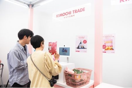 3組のカップルも誕生!?大阪・関西万博で開催されたオカムラの体験型展示「キモチキオスク」、“素直なキモチの交換”の反響は？ - コラム - 緑のgoo