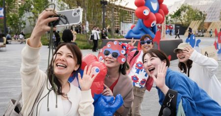 大阪万博、現地100人の評価は？　「また日本開催を」9割 - 日本経済新聞