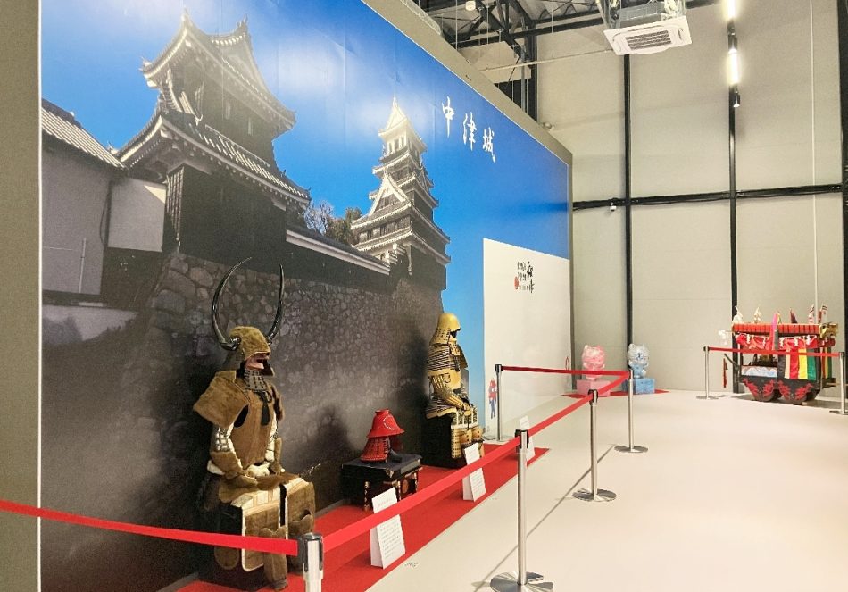 大阪・関西万博の漫画展に中津城の資料展示　甲冑レプリカや中津祇園の山車模型 - 大分のニュースなら 大分合同新聞プレミアムオンライン Gate