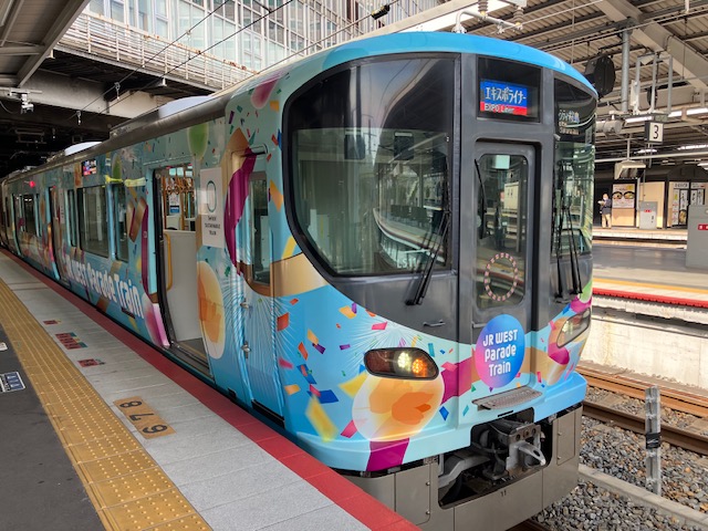 大阪・関西万博 西ゲートへのアクセス JRのエキスポライナー “通な”鉄道ルートで「意外と速い」 | ラジトピ ラジオ関西トピックス
