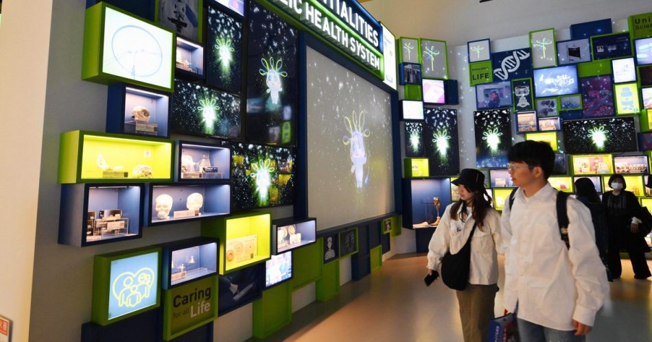 「学校の展示会のよう」　タイの万博パビリオンに自国で批判続出 | 毎日新聞