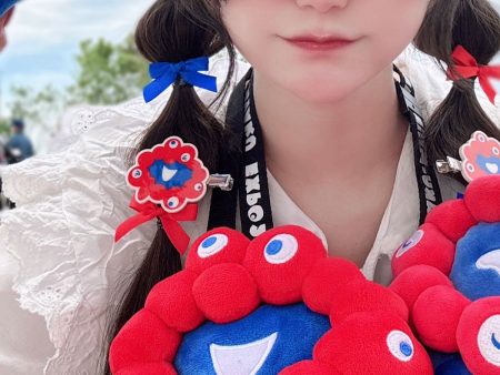 「笑った」「これは三度見する」　万博に来た女性の『格好』を見ると…？ – grape [グレイプ]