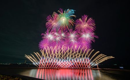 大阪・関西万博の夜空に、希望の光が芸術となって咲き誇る。福島県『双葉花火』が打ち上げ | 一般社団法人Japan Fireworks Projectのプレスリリース