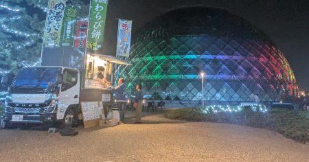 大阪万博、夜の街も楽しまナイト　相撲ショーや穴場店巡りで誘う - 日本経済新聞