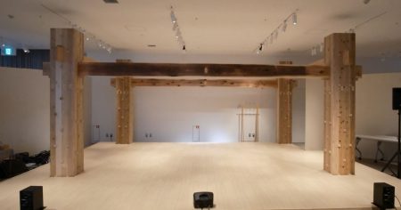 大阪万博に47都道府県の木材をつないだ巨大柱　釘使わぬ宮大工の技 - 日本経済新聞