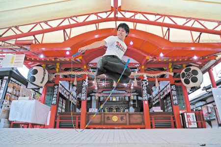 -大阪・関西万博- なわとび世界チャンピオンと小学生がギネス世界記録を達成 | City Life NEWS