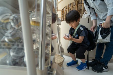 UAEパビリオン、多国籍メンバーとともに「イード」を祝福 - 2025年大阪・関西万博にて：紀伊民報AGARA｜和歌山県のニュースサイト