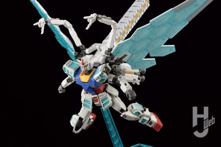 大阪・関西万博の目玉「F01／Eガンダム」がROBOT魂で登場！別売りオプションでグラスフェザーも装着！造形と遊びやすさを両立させたその仕様をご覧あれ！【万博特集】 – Hobby JAPAN Web