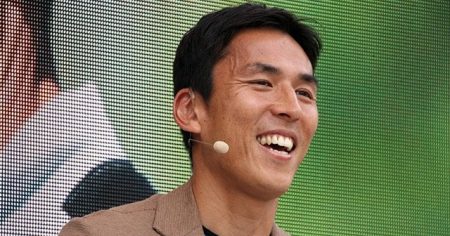 「浦和レッズにまた…」“万博でビックリ発言”長谷部誠に「ドイツで16年半の長谷部でも未達成」日本代表後輩2人の“スゴい快挙”を聞いてみた - ブンデスリーガ - Number Web - ナンバー