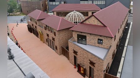 大阪万博:万博で唯一開館していないネパール館で工事再開、工事費未払いは協会「解決したと聞いている」 : 読売新聞
