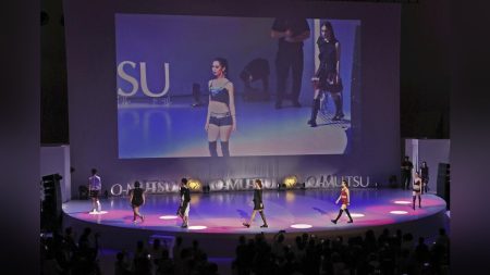 大阪万博:大人用おむつ着用のモデル３１人、万博会場のランウェー歩く…主催者「無限の可能性がある」 : 読売新聞
