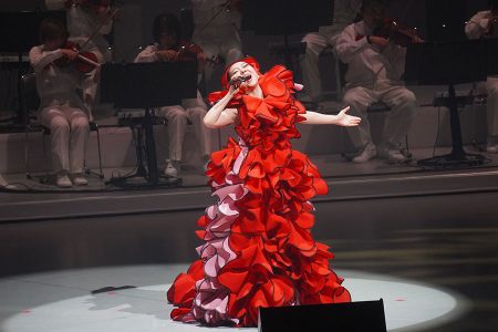 万博にＭＩＳＩＡ降臨、大歓声！日本ナショナルデーで３曲熱唱 | Lmaga.jp