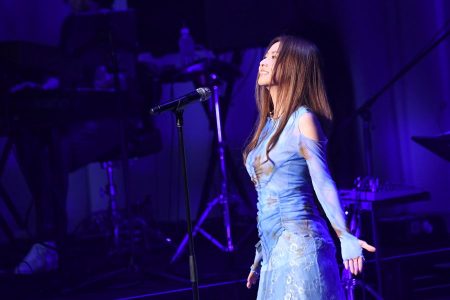 「大好きな名探偵コナン」倉木麻衣が万博に、ライブで９曲披露 | Lmaga.jp