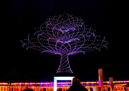 大阪･関西万博 LEDライトの約6倍の輝度搭載ドローンでの演出を実施！「Flash Wish Tree」 7月7日～ | 鉄道ニュース | 鉄道チャンネル