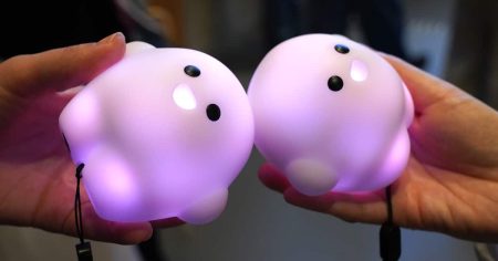 ドイツパビリオンのマスコット「サーキュラー」が歌う「大きな栗の木の下で」 - 産経ニュース