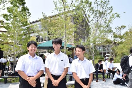 【大阪・関西万博】私たちの「学びや」が世界をつなぐ場に　奈良県立十津川高校生が河瀨直美さんのパビリオン見学｜奈良新聞デジタル