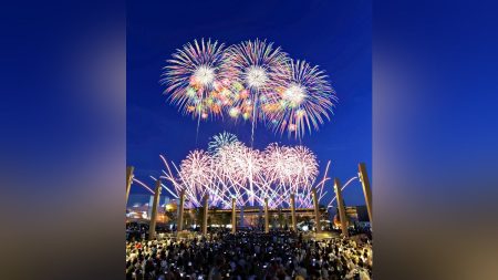 大阪万博:夏休み期間中の万博、連日の花火や「ビアテラス」設置…集客強化し混雑緩和も : 読売新聞
